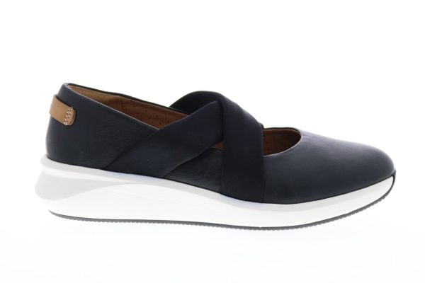 Clarks Un Rio Cross 26141649 Womens Black Leather Lifestyle Sneakers Shoes For Discount