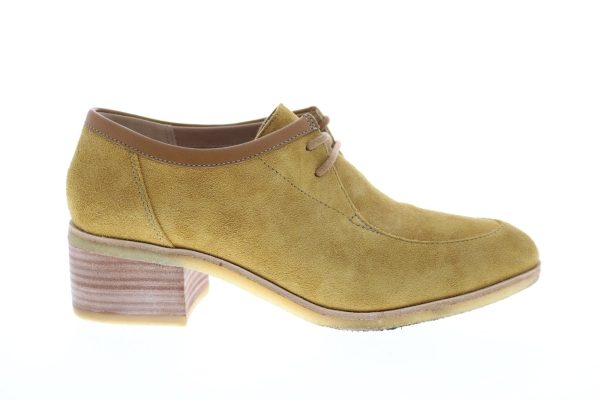 Clarks Phenia Strand 26119203 Womens Brown Suede Ankle & Booties Boots Online